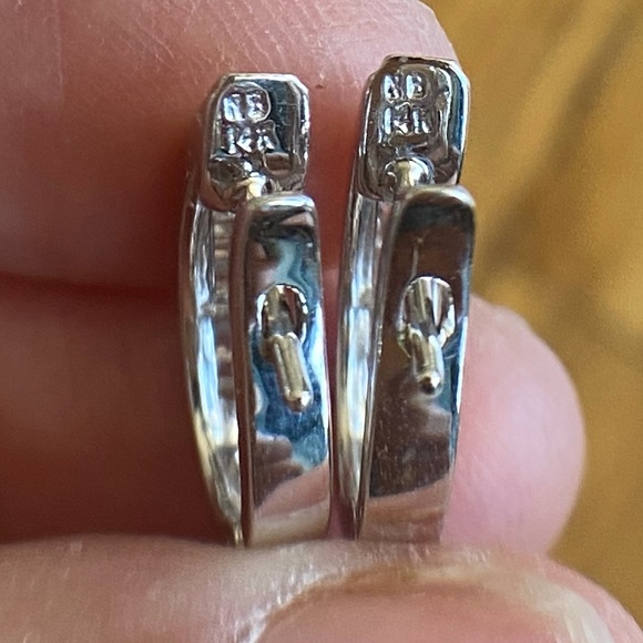NATURAL Diamond Baguette 14K SOLID White Gold Hoop Earrings (3.6 grams approx.) - Picture 3 of 10